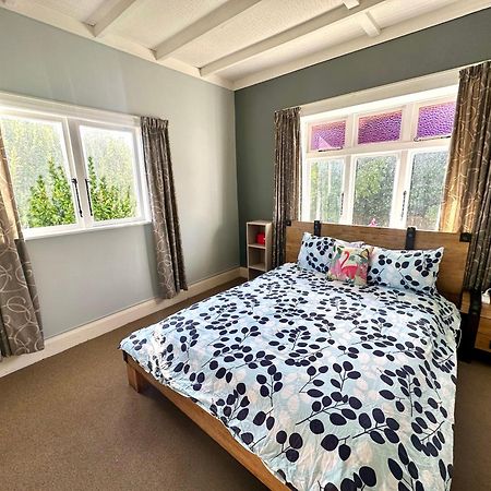 Rs Two-Bedroom Apartment Palmerston North Bagian luar foto