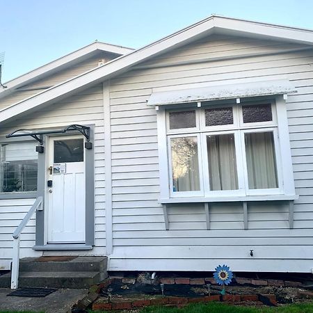 Rs Two-Bedroom Apartment Palmerston North Bagian luar foto
